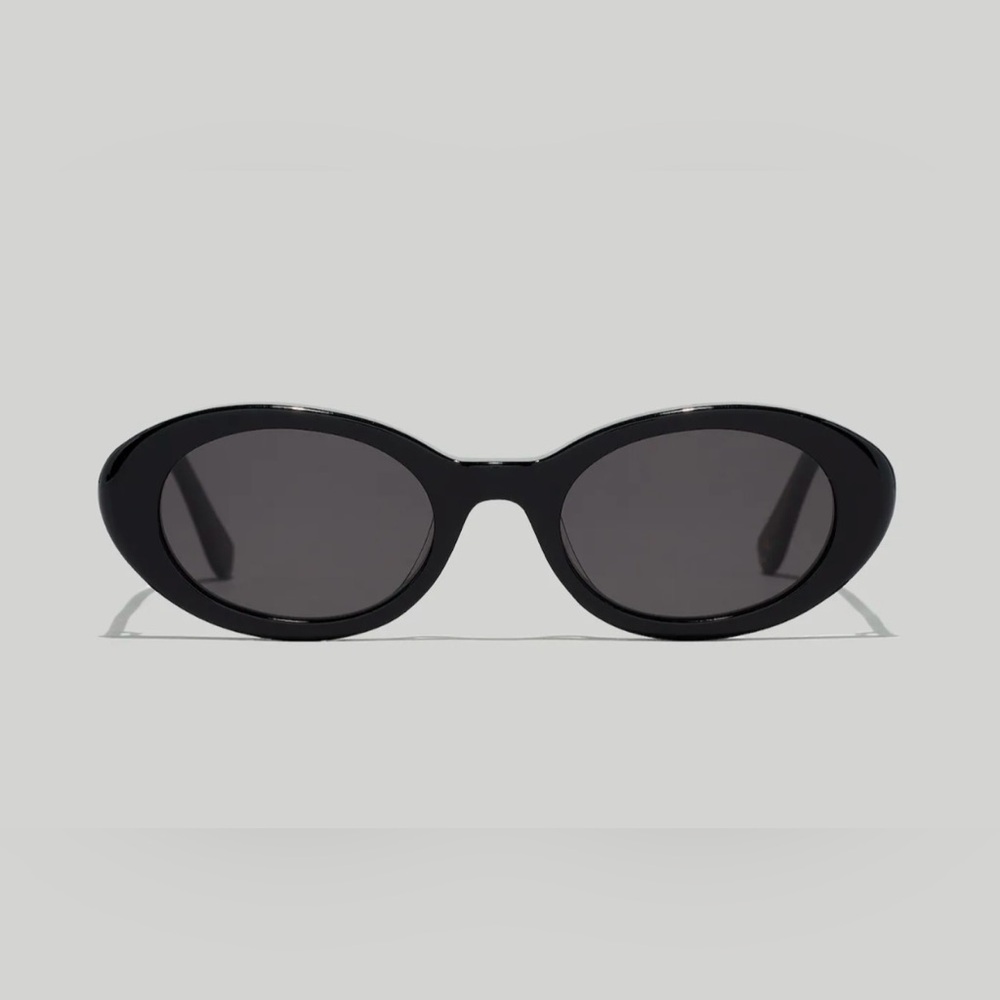 NWOT Madewell Russell Oval Sunglasses in Black
